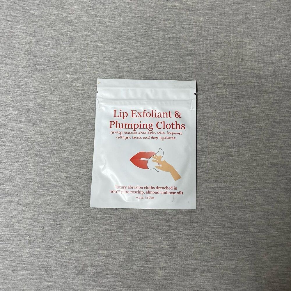 Lip Exfoliant and Plumping Cloths Face Wipes